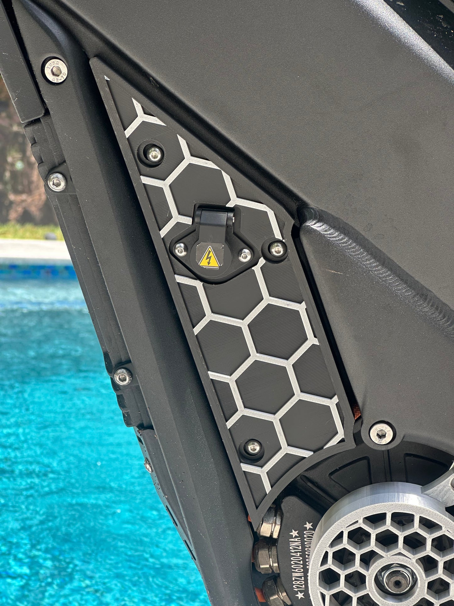 "STINGER" Plastics